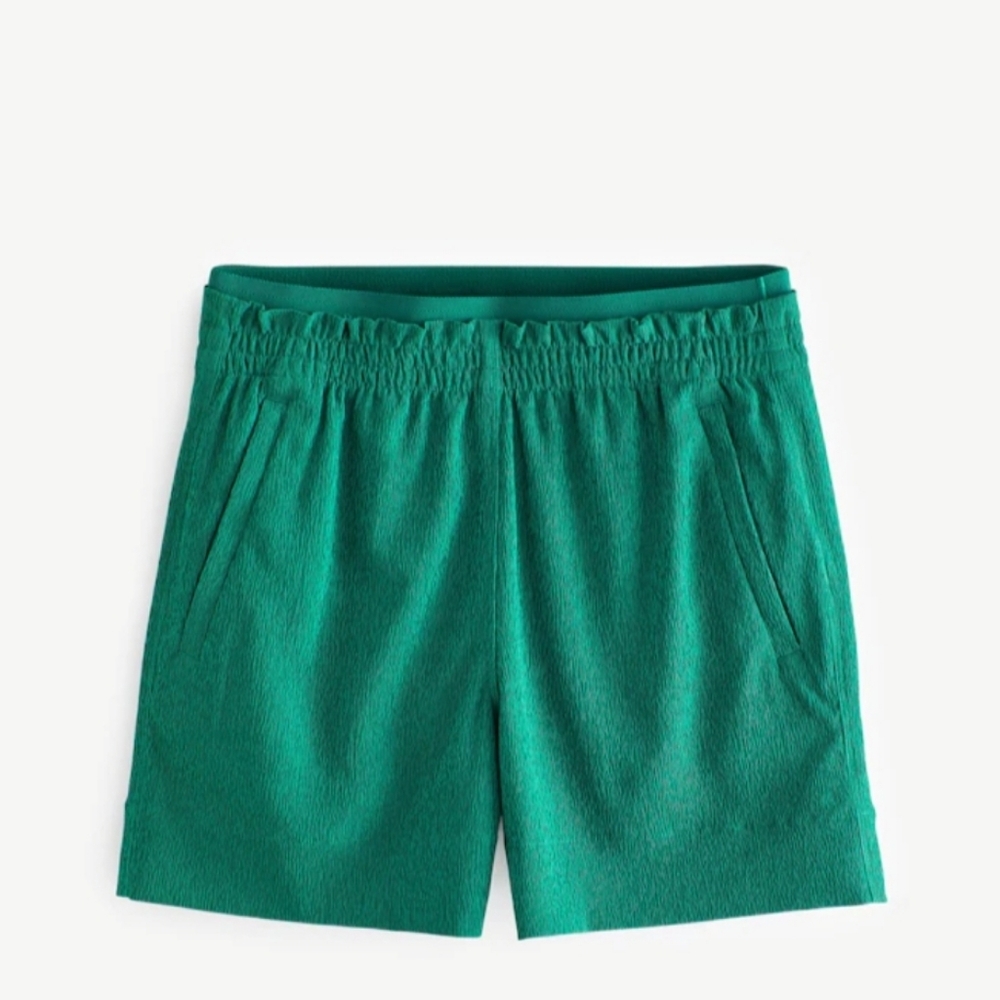 NWT Athleta Echo Shorts Size 4